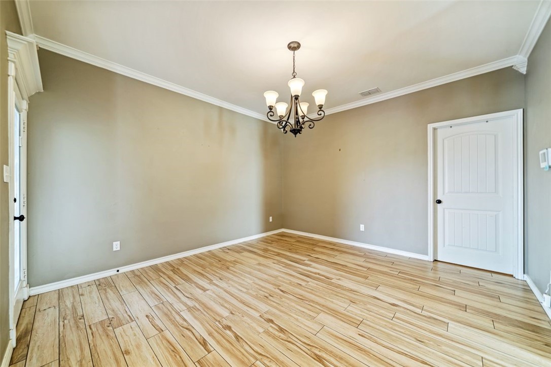 2033 Arash Dr Property Photo 36