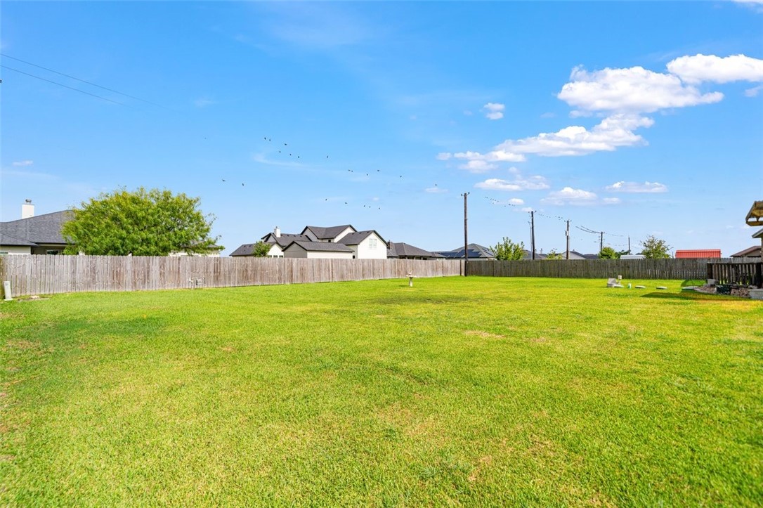 2033 Arash Dr Property Photo 54