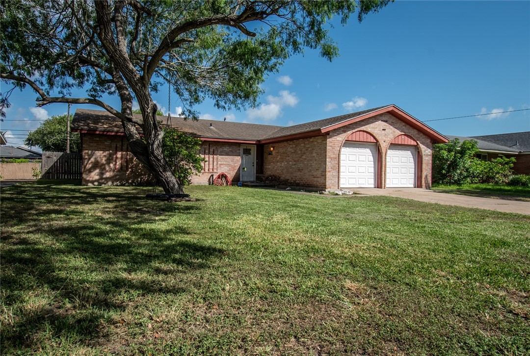 1305 Sealane Dr Property Photo 1