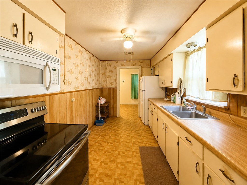 736 Fetick Property Photo 6
