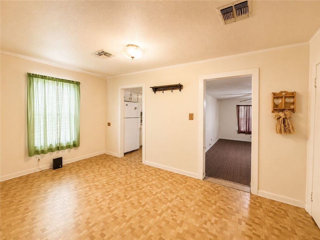 736 Fetick Property Photo 13