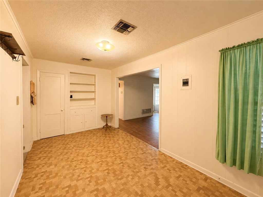 736 Fetick Property Photo 14