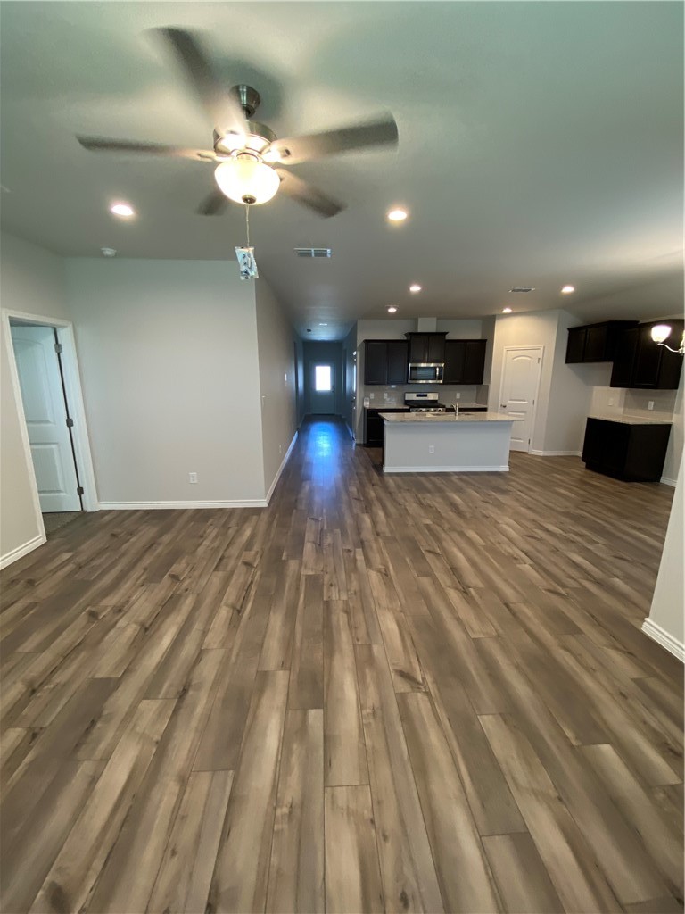 2801 Excelsior Blvd Property Photo 3