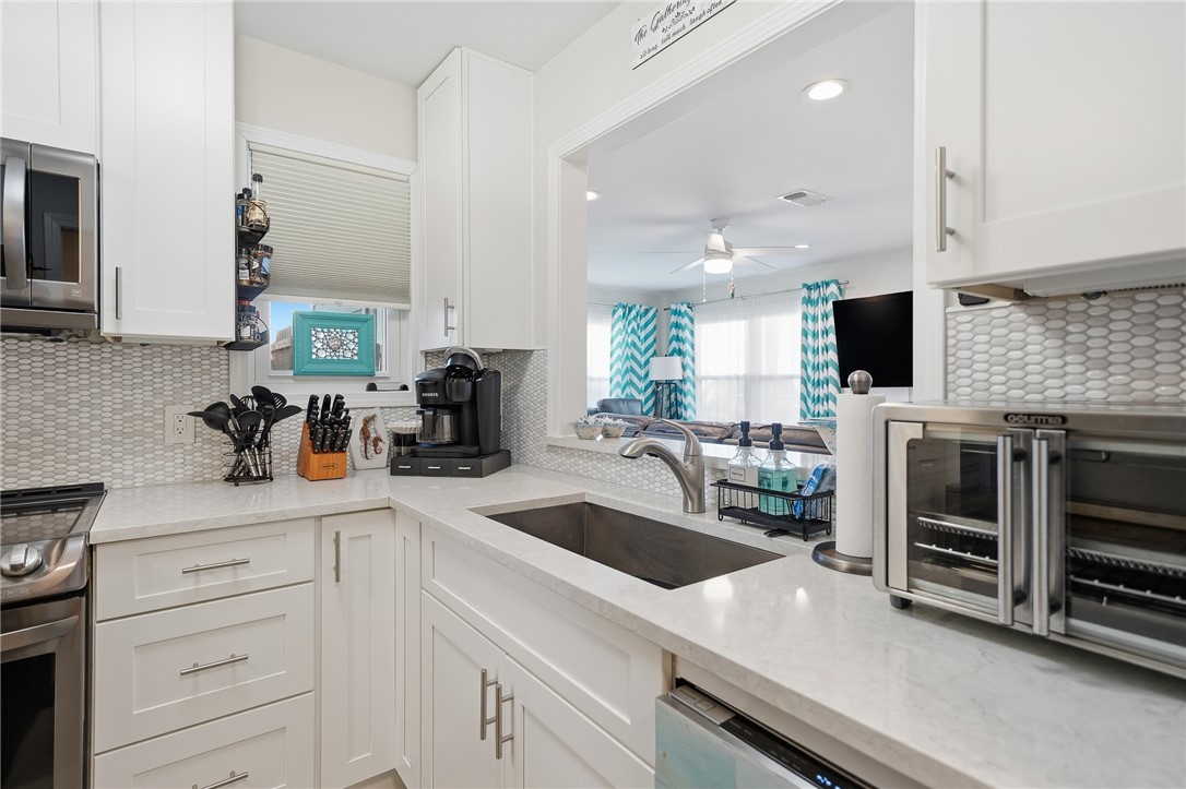 1001 Cape Velero Dr C-2 Property Photo 6