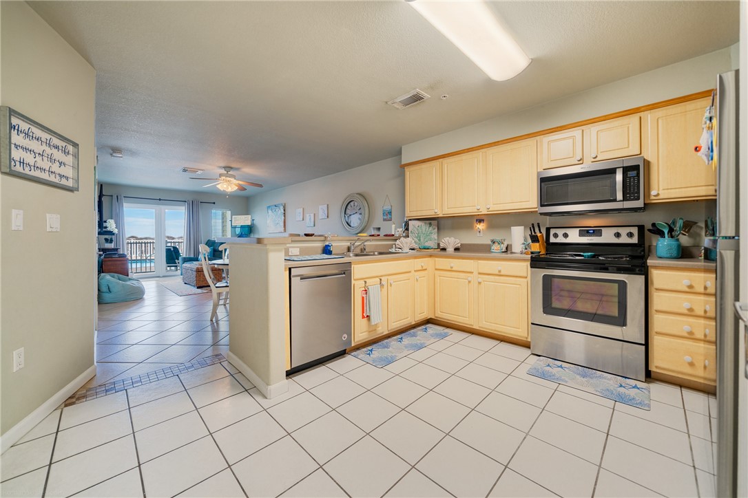 5495 State Highway 361 1006 Property Photo 11