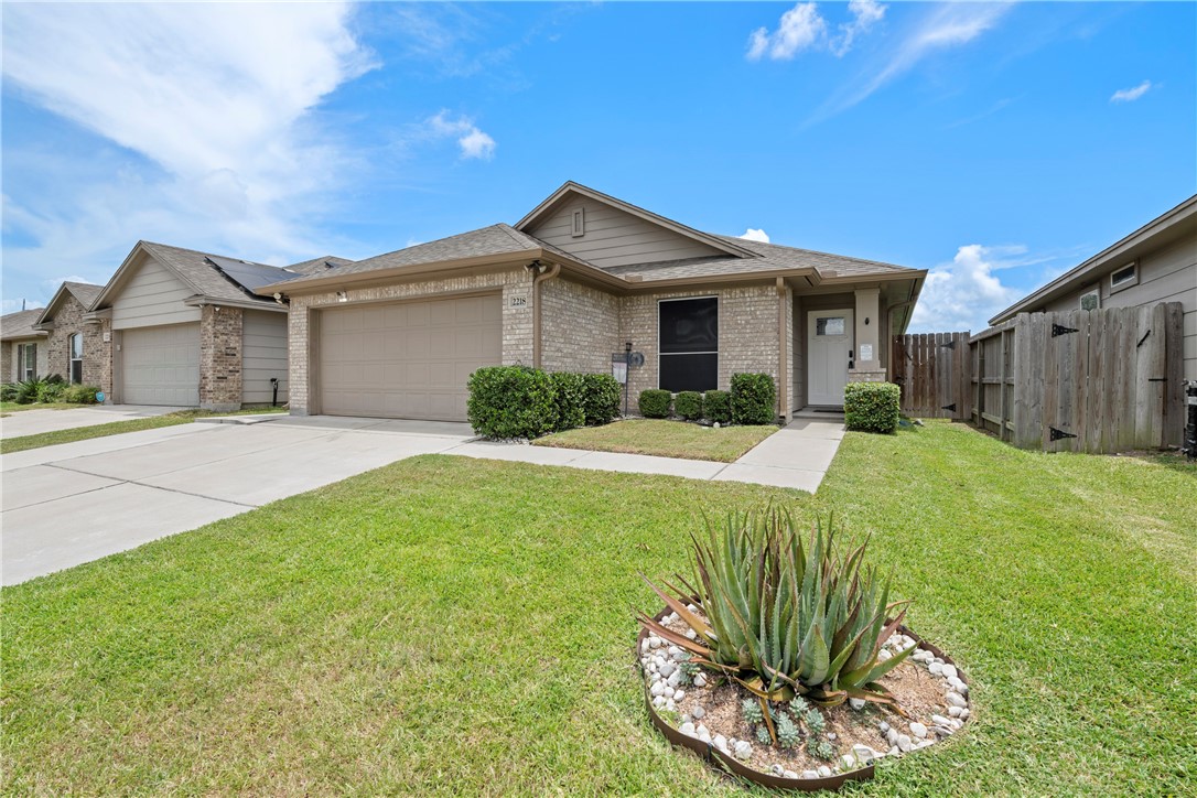 2218 Spoonbill Dr Property Photo 1