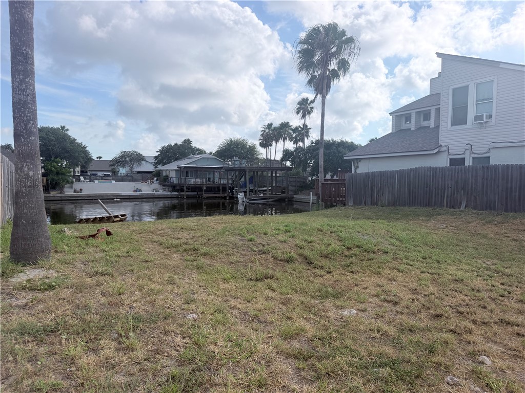 15305 Cartagena Ct Property Photo 3