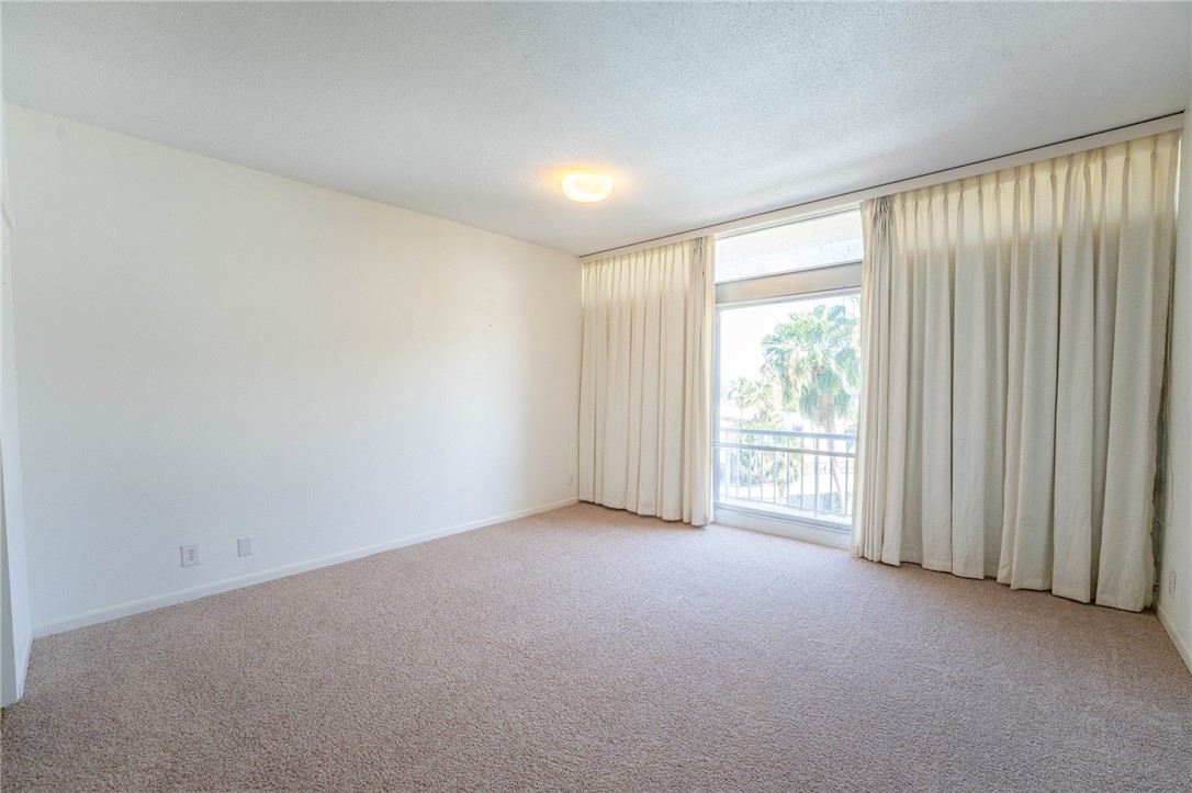 4600 Ocean Dr 407 Property Photo 17