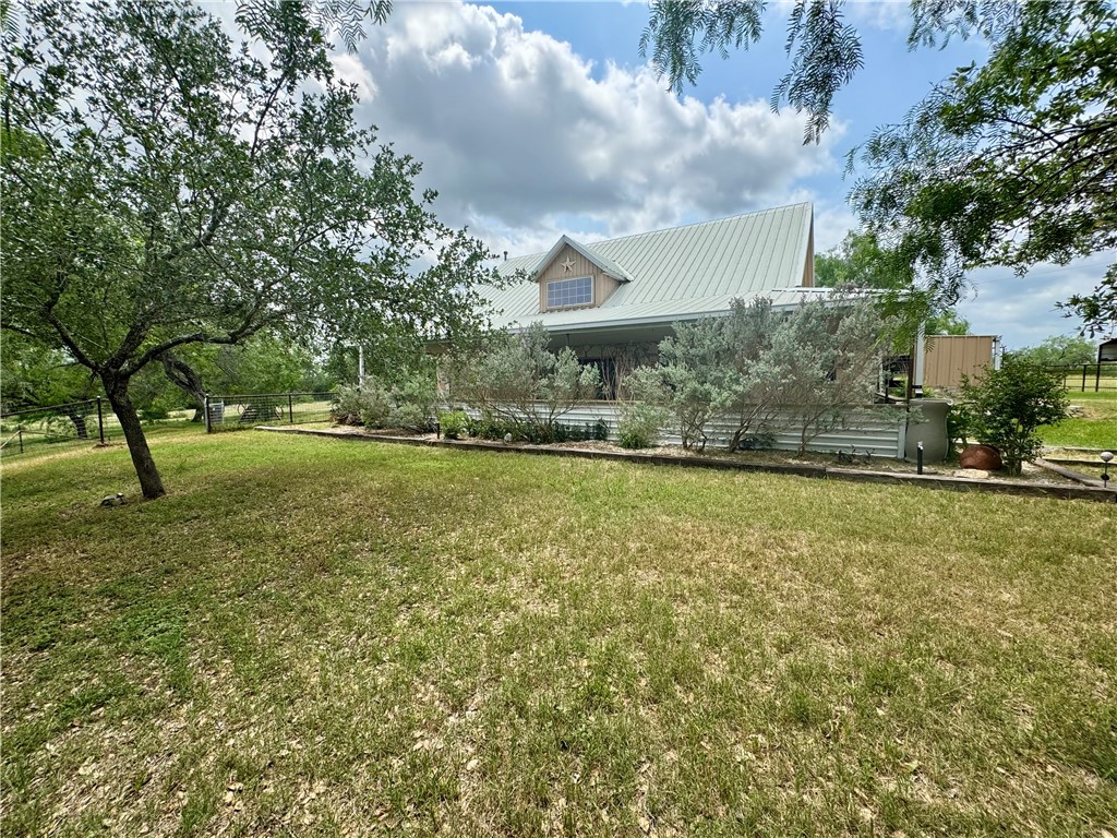 571 Fm 799 Property Photo 2