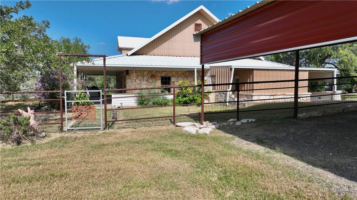 571 Fm 799 Property Photo 3