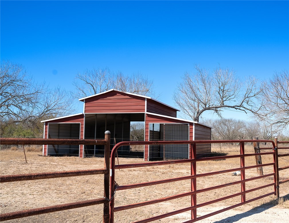 571 Fm 799 Property Photo 30