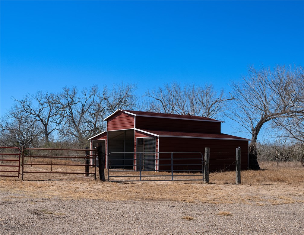 571 Fm 799 Property Photo 31