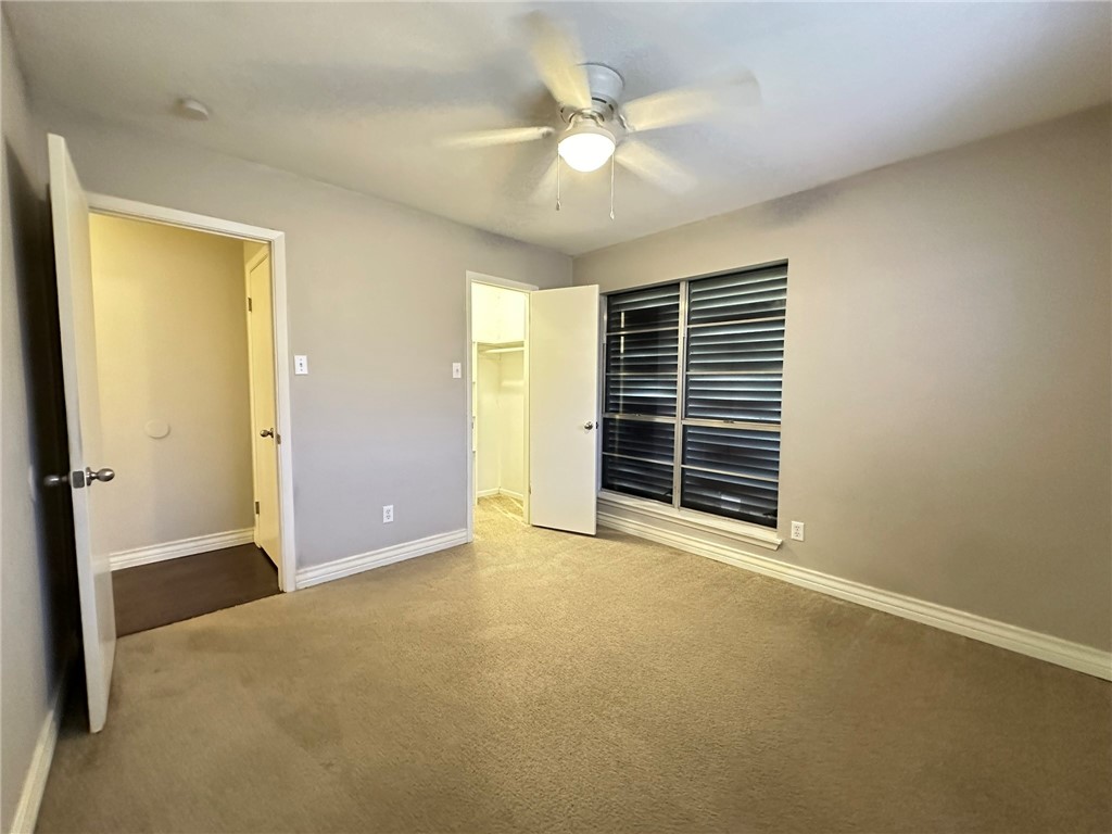 2114 Saint Charles Dr Property Photo 18