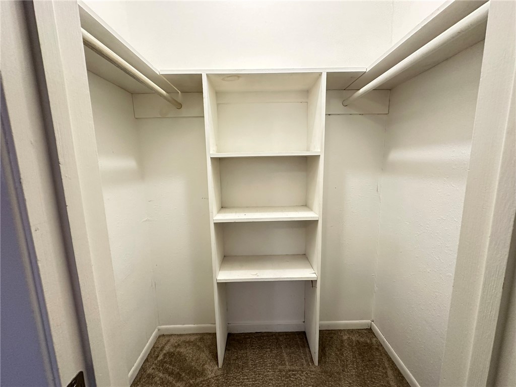 2114 Saint Charles Dr Property Photo 20