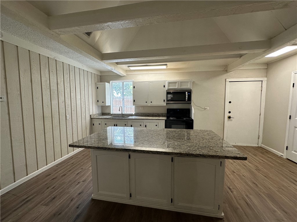 11150 Ih 37 B Property Photo 5