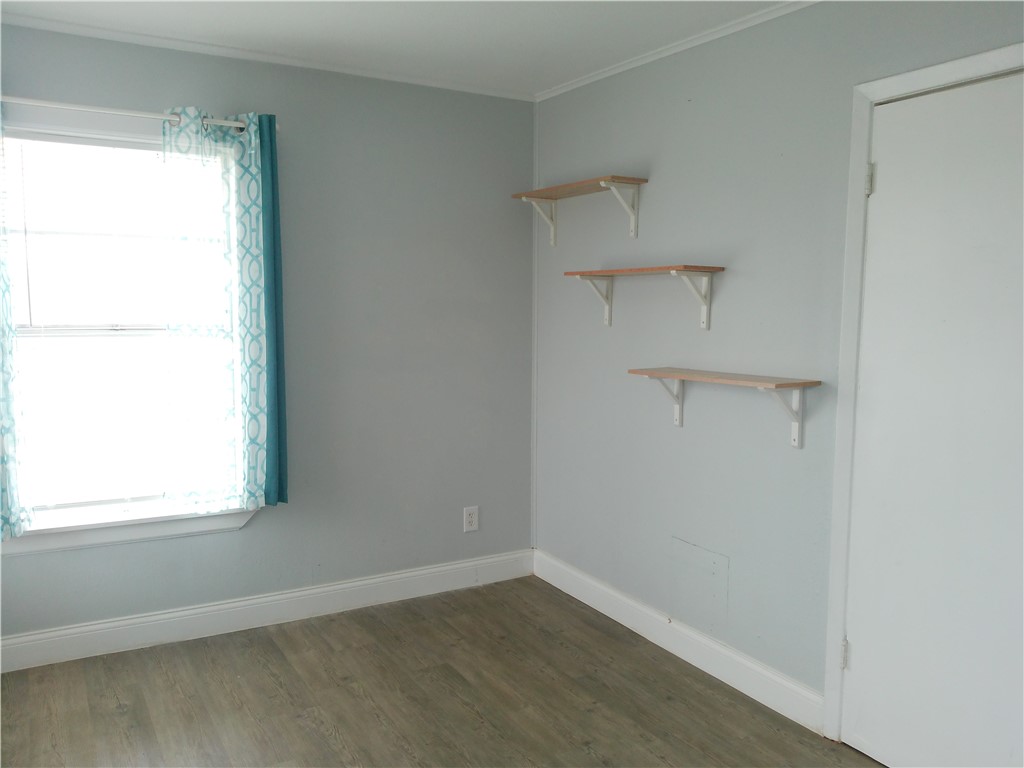 829 Indiana Ave 3 Property Photo 11