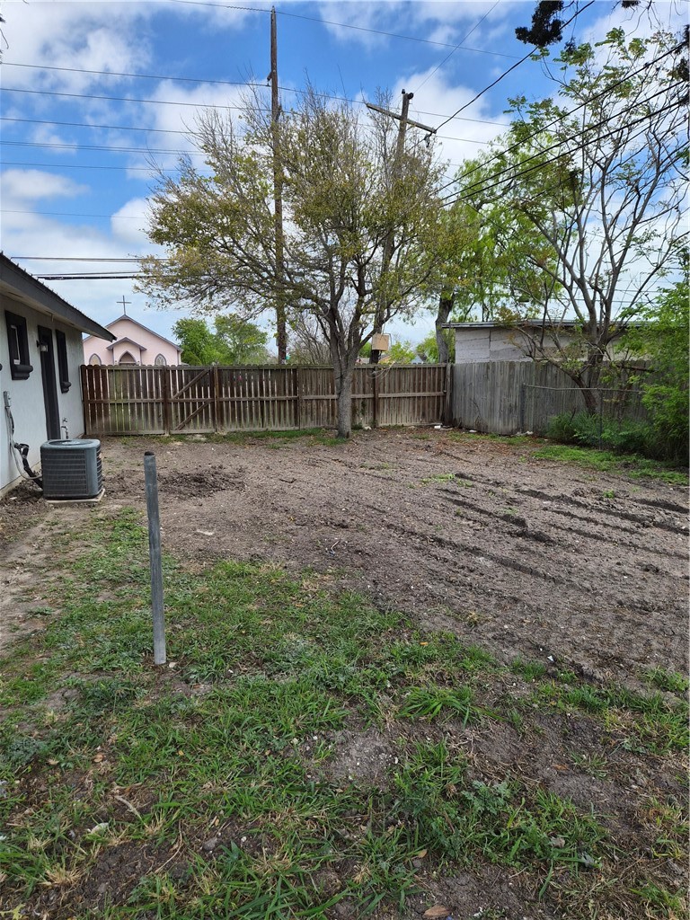 2937 Gollihar 1 Property Photo 32