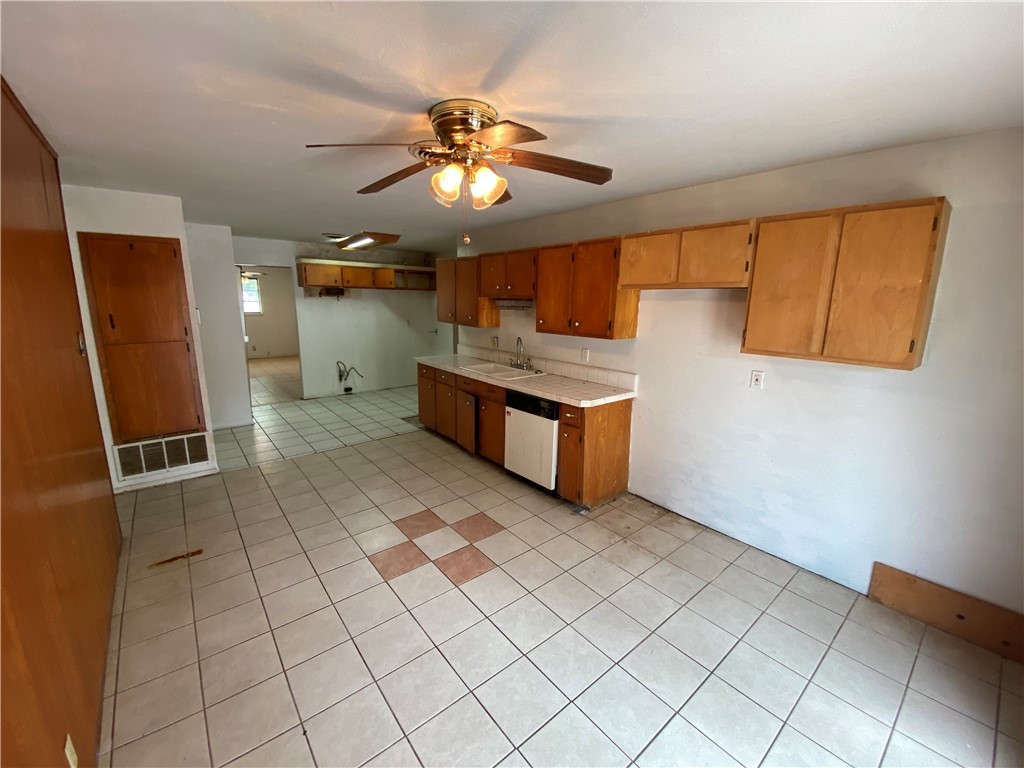 234 Caribbean Dr Property Photo 9