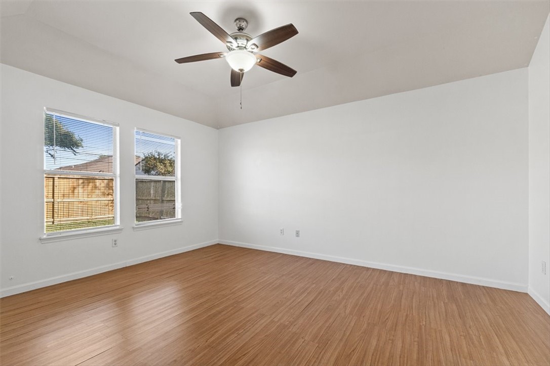 1009 Cupertino St Property Photo 18