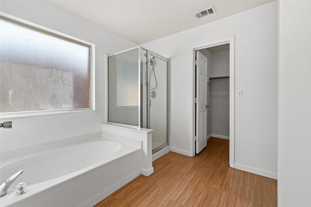 1009 Cupertino St Property Photo 21