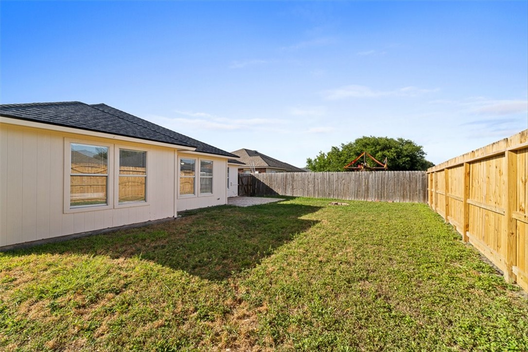 1009 Cupertino St Property Photo 23