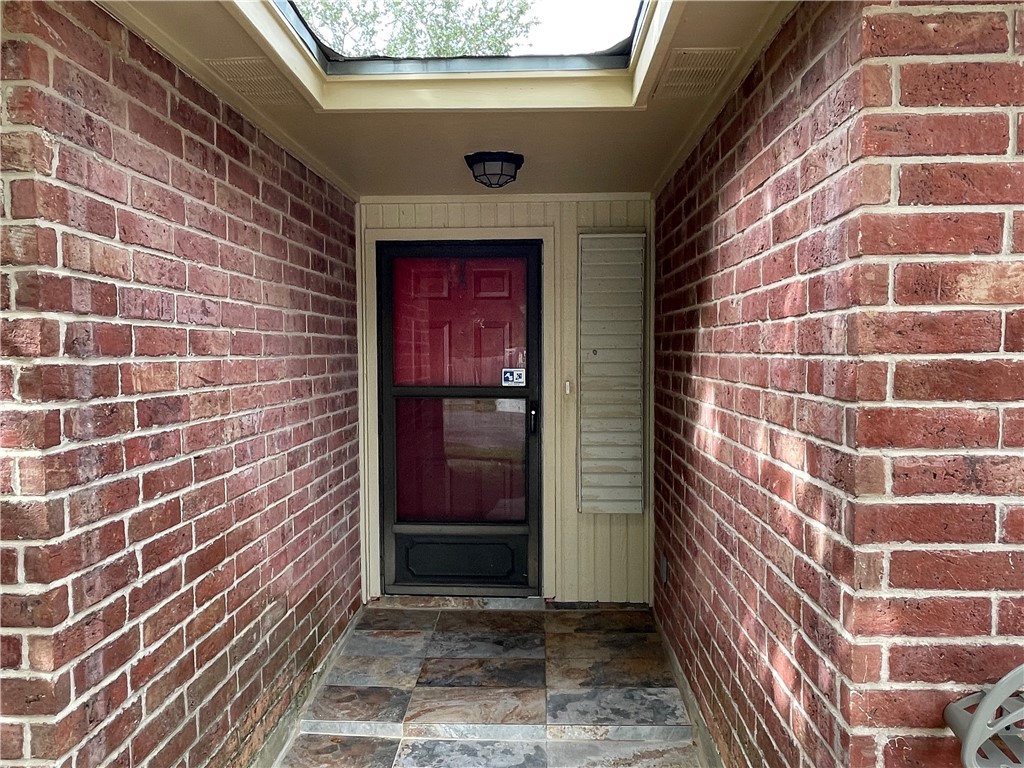 4221 Ridge View Dr Property Photo 4
