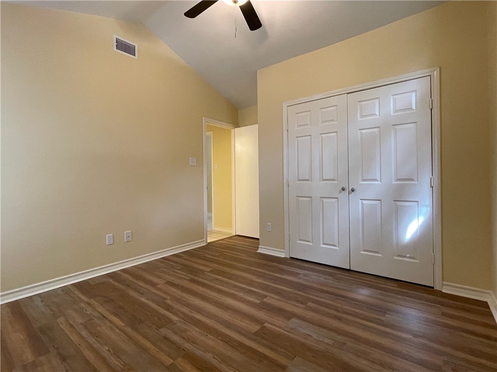 4221 Ridge View Dr Property Photo 6