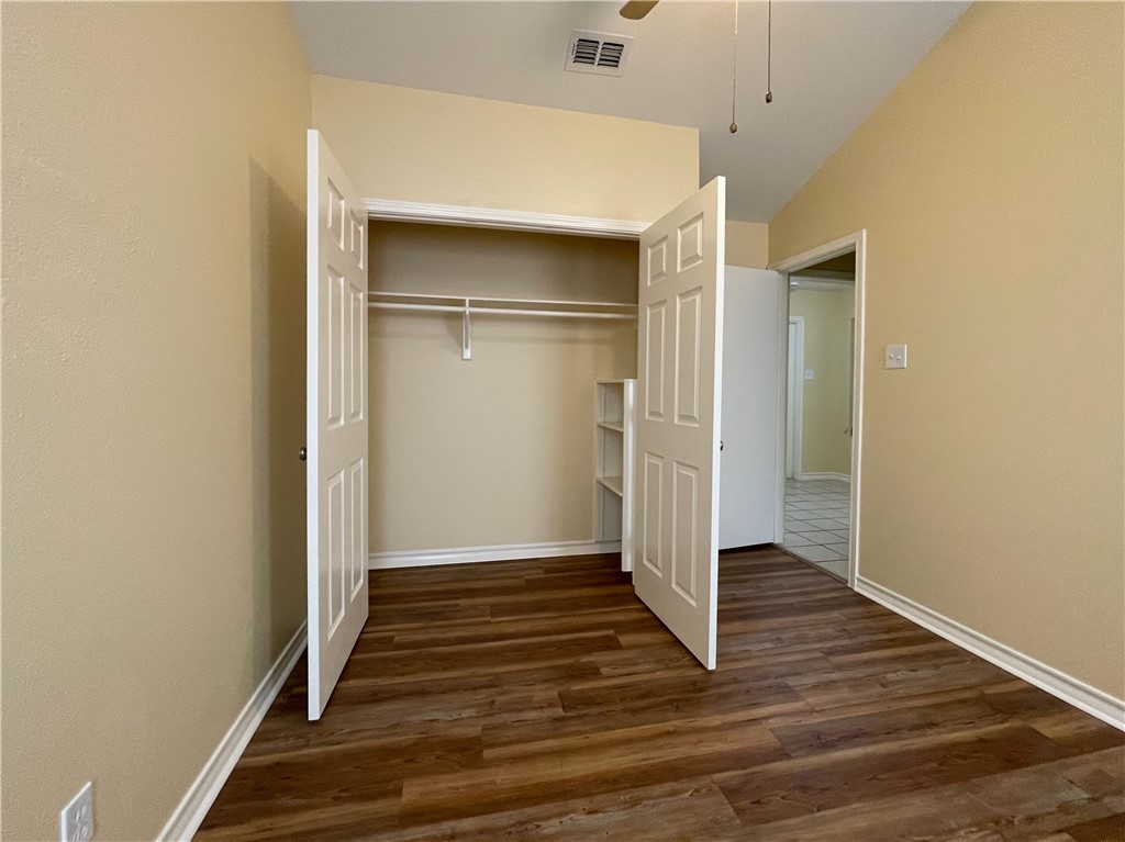 4221 Ridge View Dr Property Photo 9