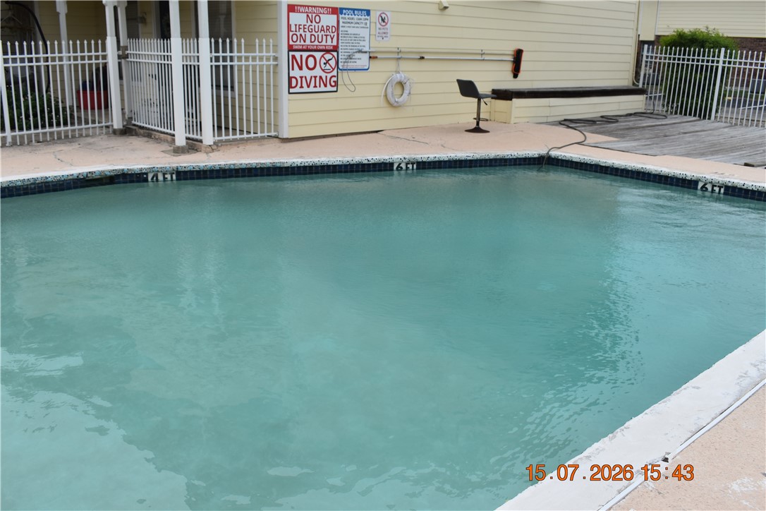 1011 Ennis Joslin Property Photo 16
