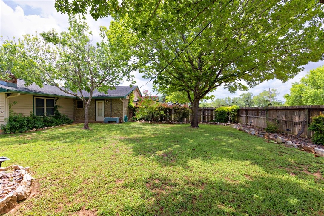 601 Poplar St Property Photo 6