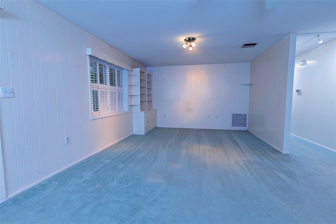 601 Poplar St Property Photo 14