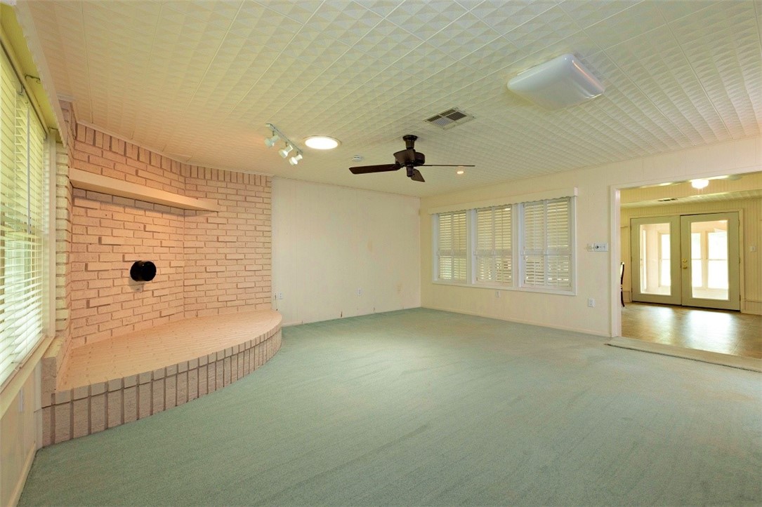 601 Poplar St Property Photo 22