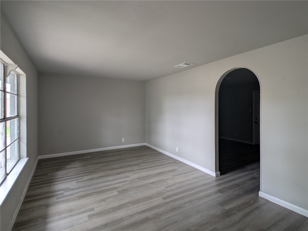 3153 Baybrook Dr Property Photo 8