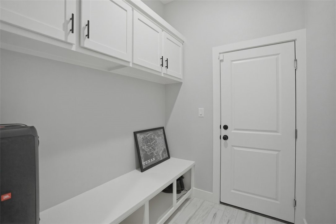 4033 Ranch Lake Dr Property Photo 26