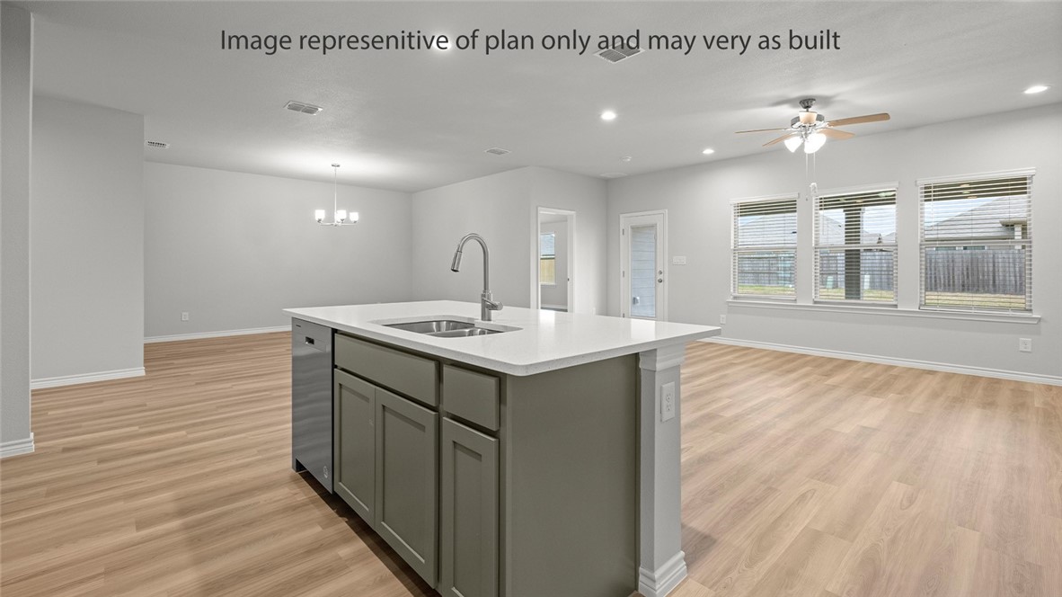 216 Aquamarine Cr Property Photo 7