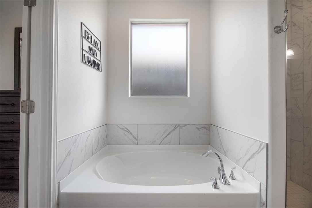 1012 Ocean Breeze Property Photo 21
