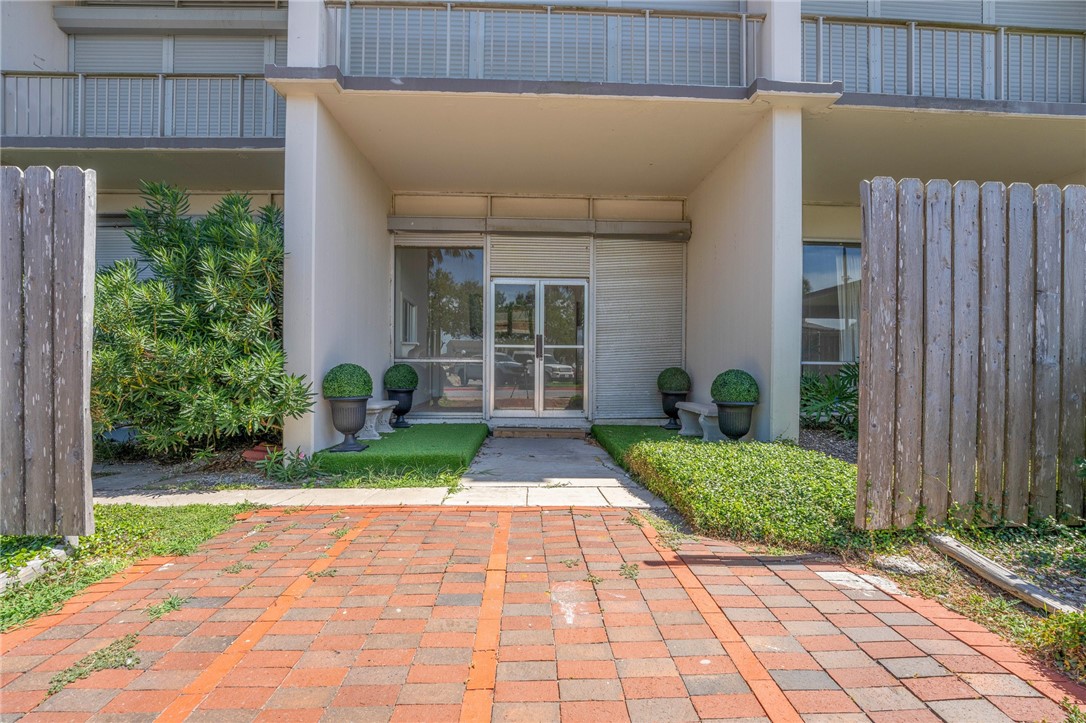 4600 Ocean Dr 101 Property Photo 1