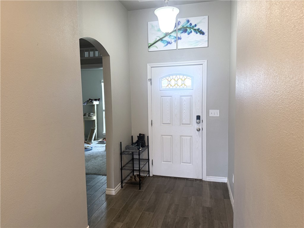 7513 Loyd Neal Dr Property Photo 3