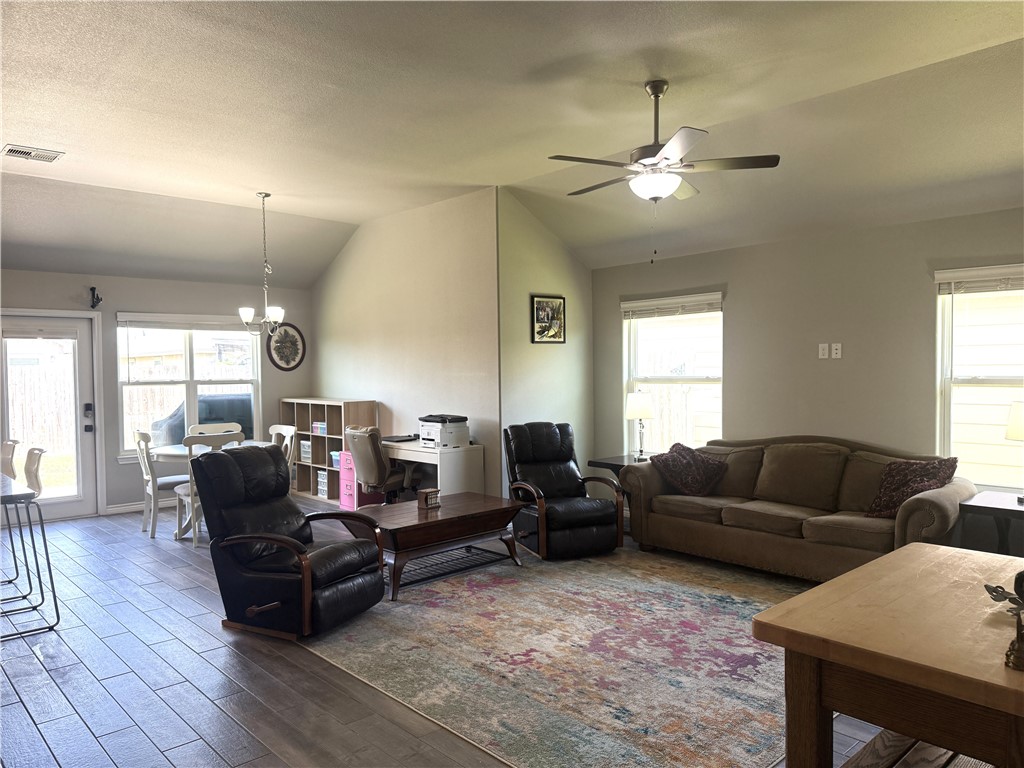 7513 Loyd Neal Dr Property Photo 7