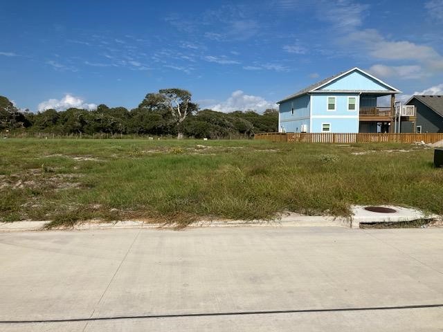 152 Breezeway Dr Property Photo 1