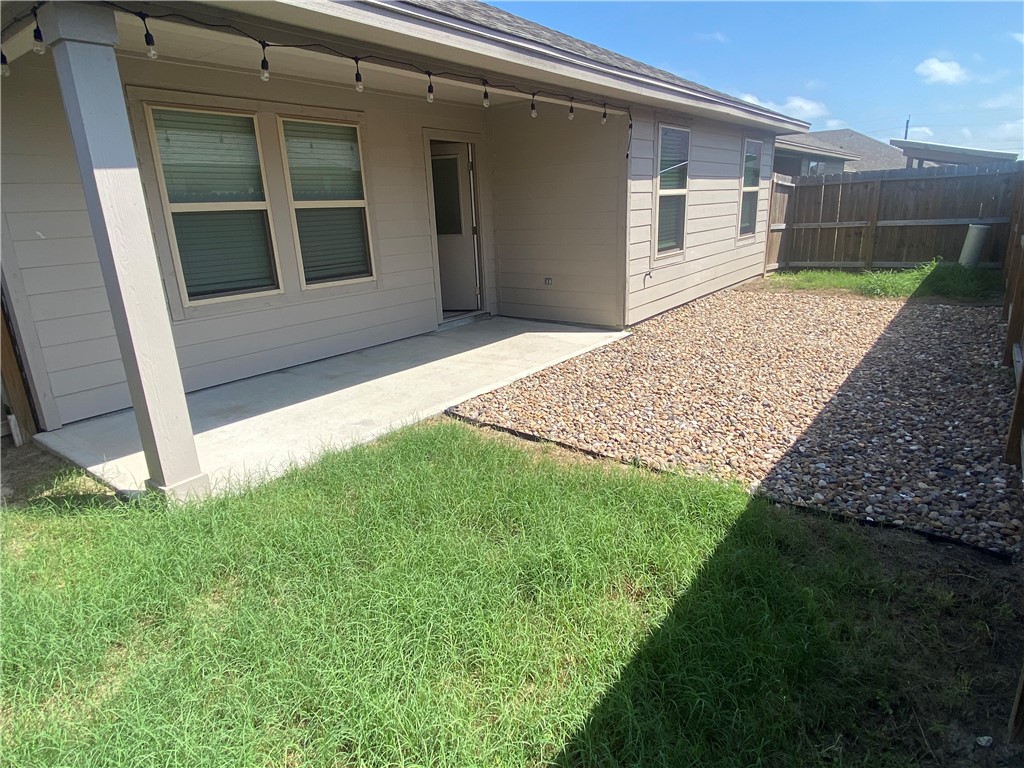 2329 Sky Crest Dr Property Photo 18