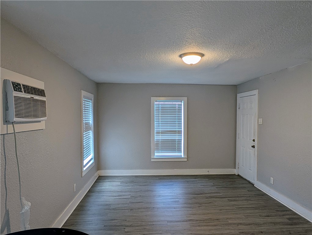 1539 10th St 2 Property Photo 5