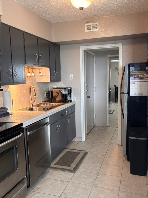 715 S Upper Broadway St 201 Property Photo 12