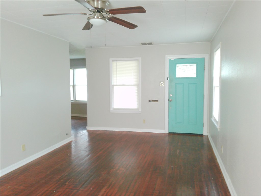 3510 Austin St Property Photo 3