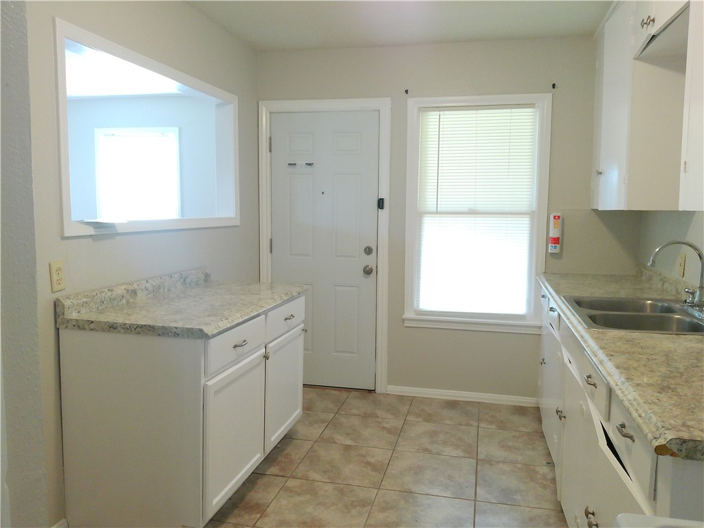 3510 Austin St Property Photo 6