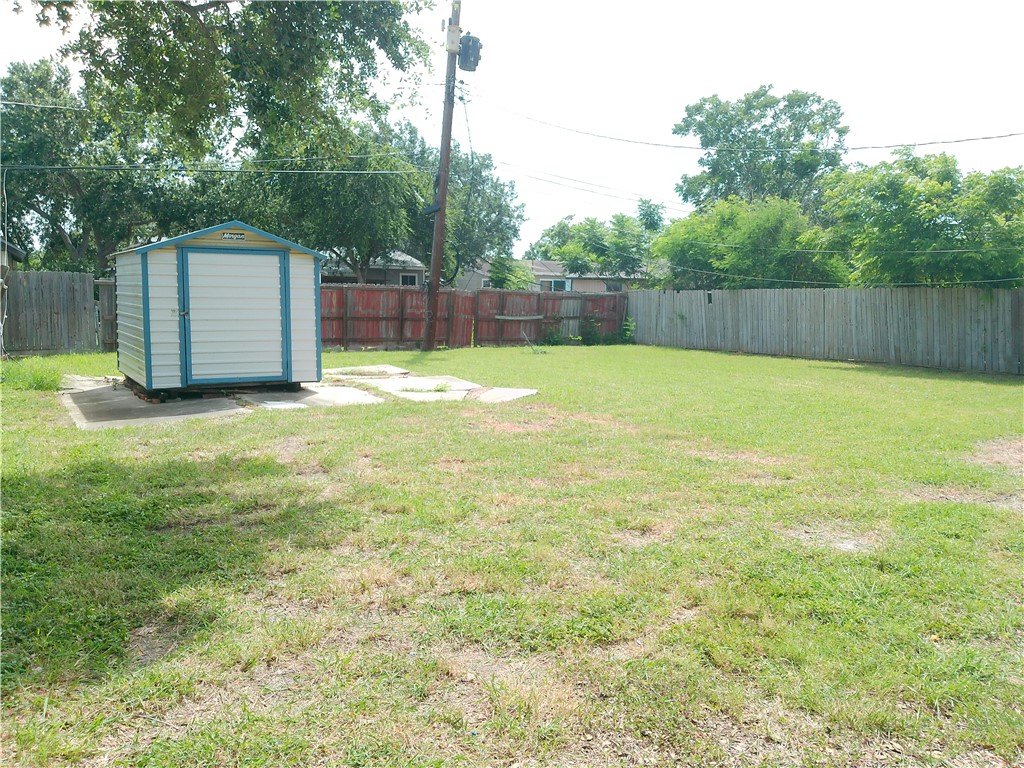 3510 Austin St Property Photo 16
