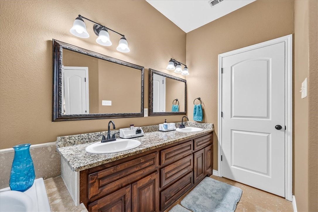 15341 Chianti Property Photo 28