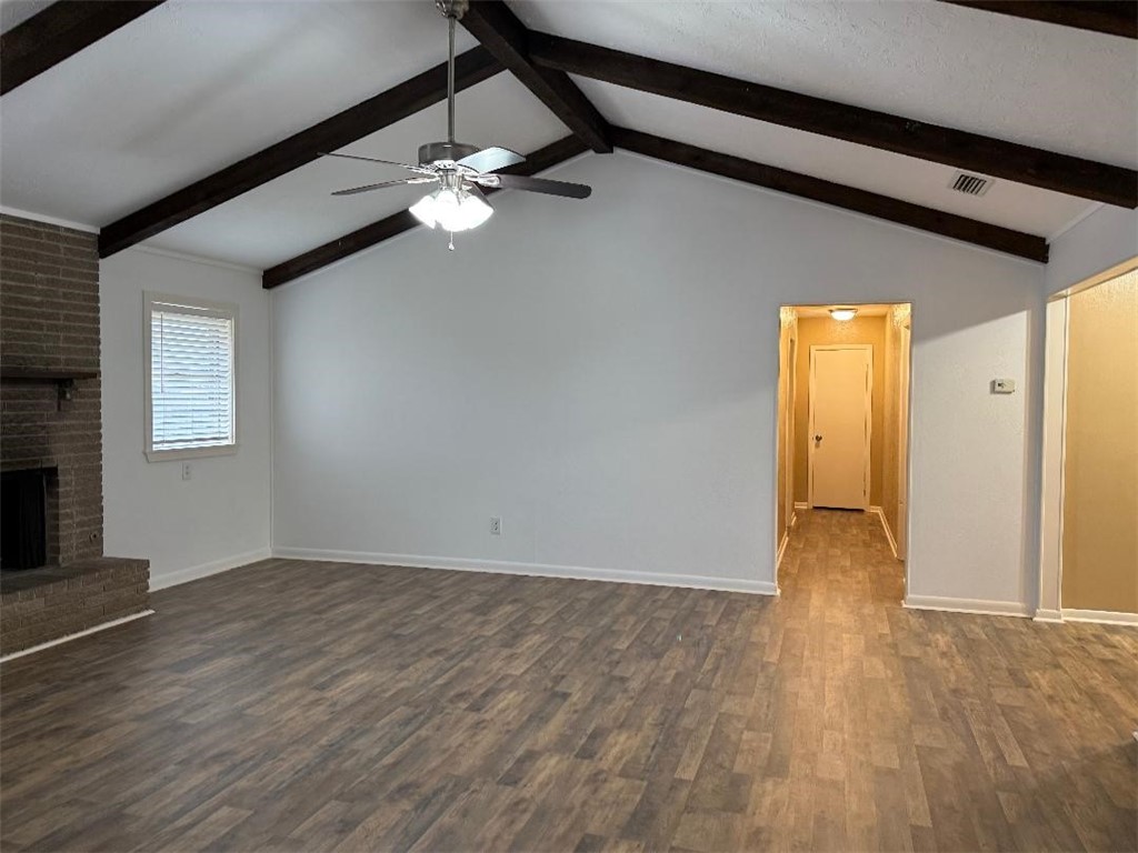 205 Santa Monica St Property Photo 12