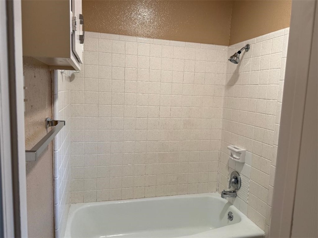 205 Santa Monica St Property Photo 17