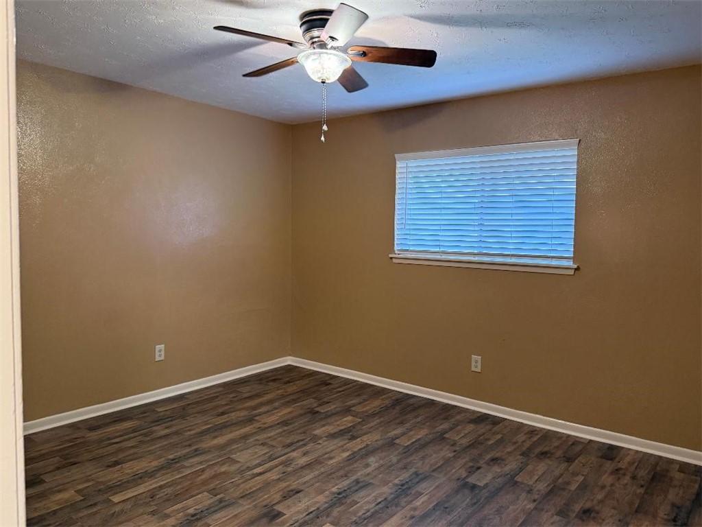 205 Santa Monica St Property Photo 23
